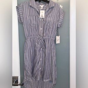 This is a dress from Winners it’s a Women’s small and had never been worn yet.